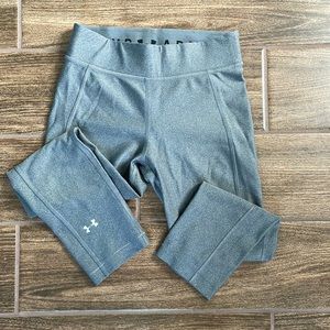 Under Armour Small Capri Length Heat Gear Gray Compression Leggings
